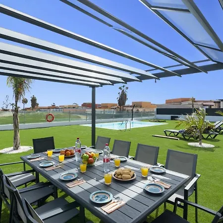 Pause By Villa Antigua